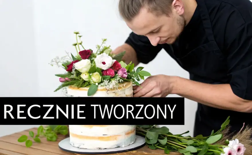 Żywe kwiaty na tort - Jak bezpiecznie udekorować?