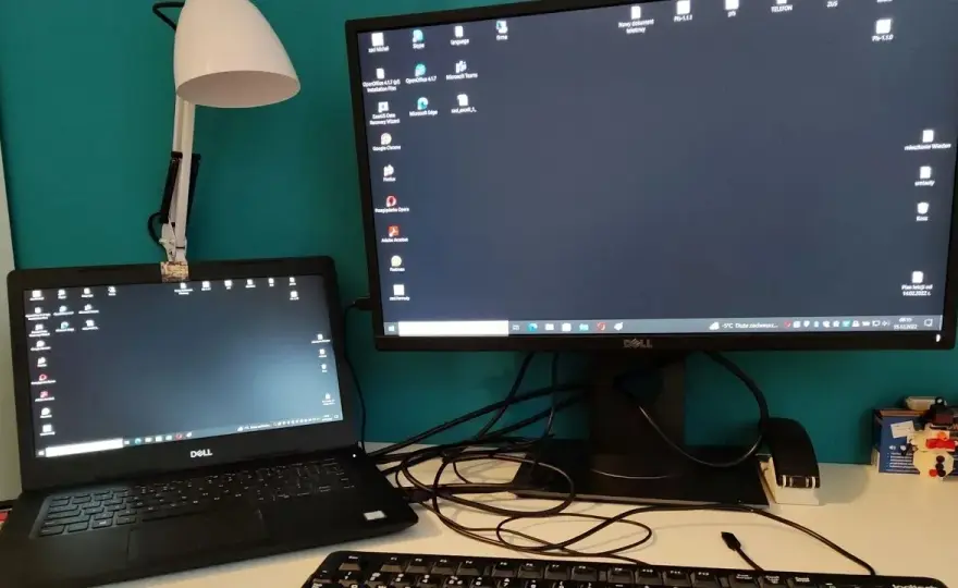 Jak ustawić 2 monitory w Windows 10 i uniknąć problemów z konfiguracją