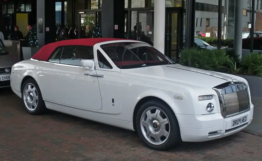 Rolls-Royce Phantom Drophead Coupé: Ikona luksusu i inwestycja