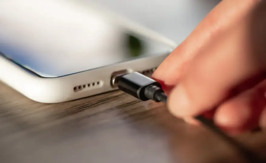 Ile trwa gwarancja? Smartfon, bateria, naprawa - Sprawdź!