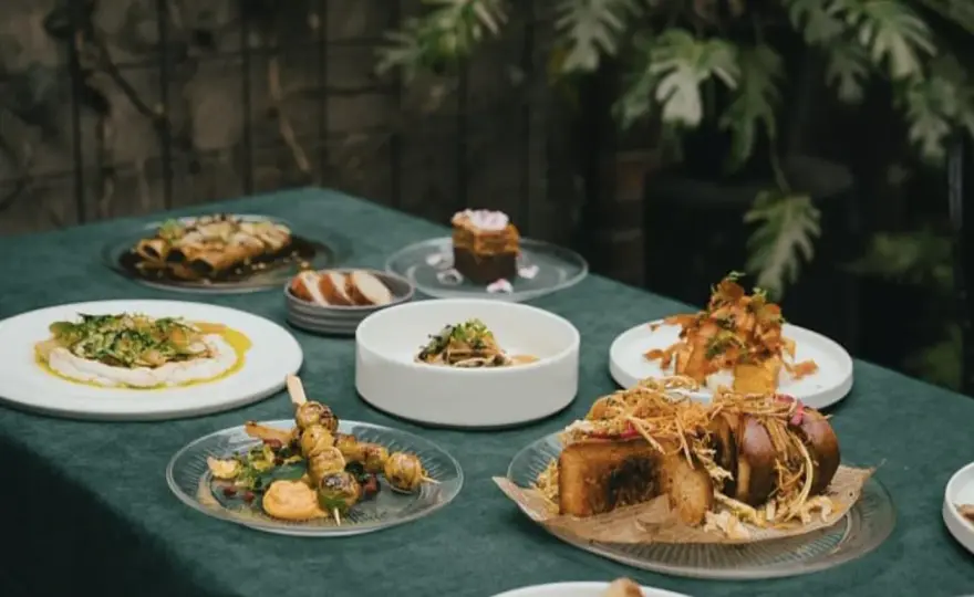 Gdzie zjeść we Wrocławiu? Odkryj najlepsze restauracje i smaki