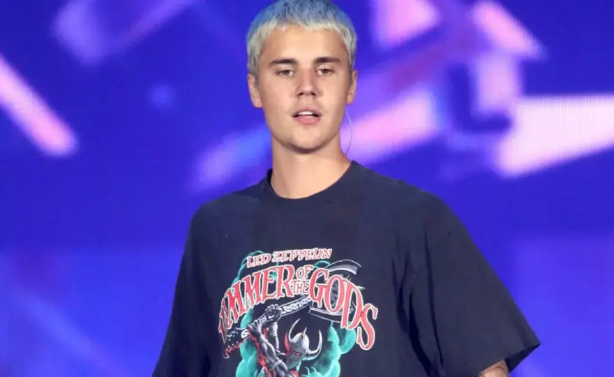 Justin Bieber - Beauty and a Beat tekst - Co naprawdę oznacza?