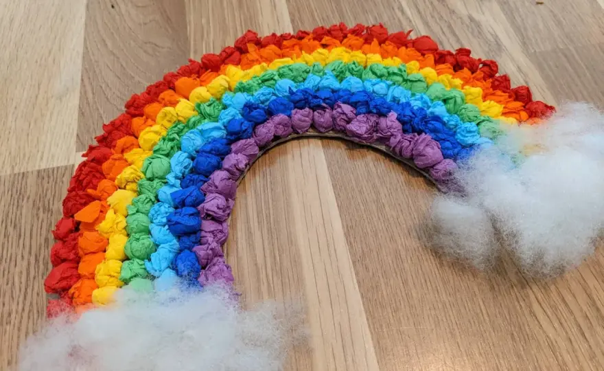 Regenbogen basteln mit Kindern - die besten Ideen und Tipps