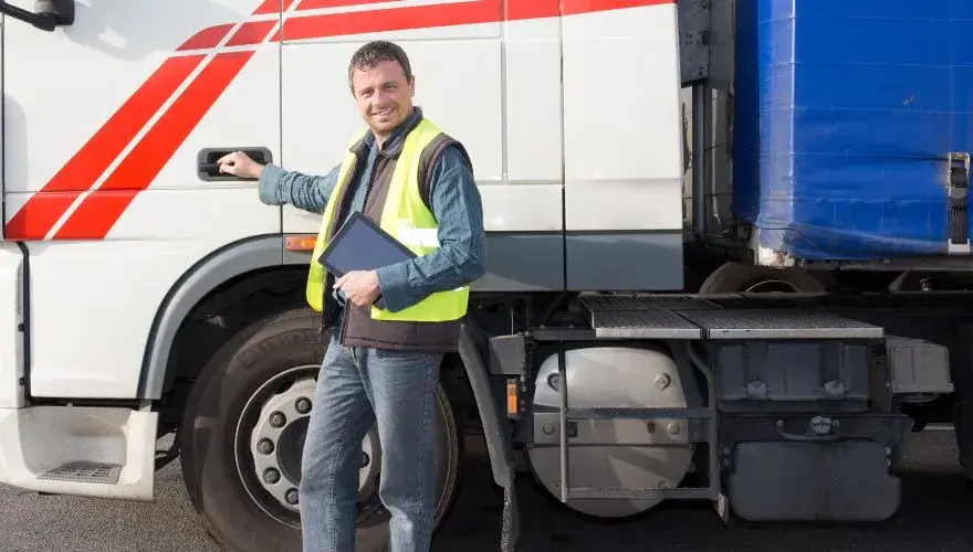 Ile zarabia kierowca tira w Eko-Okna? Zaskakujące fakty o wynagrodzeniu