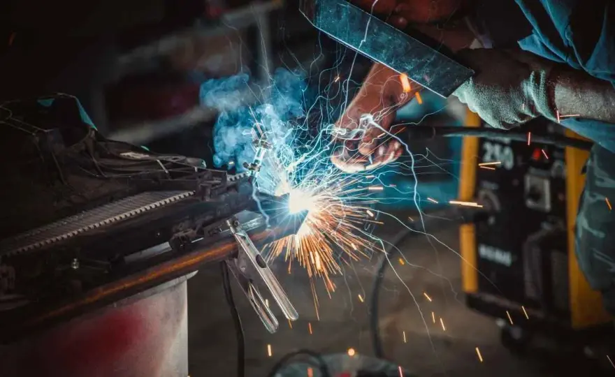 Aluminium - Właściwości, zastosowanie i sekrety metalu