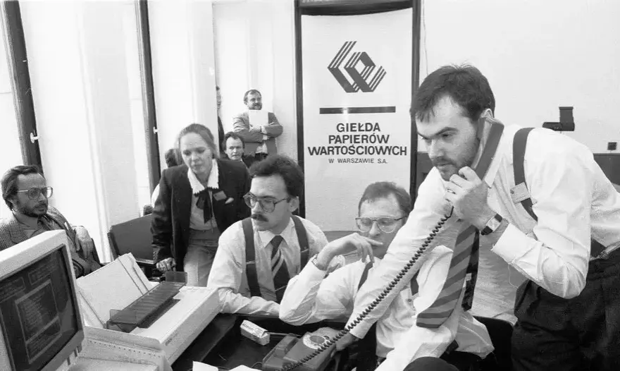 Kiedy powstała GPW w Warszawie? Poznaj daty 1817 i 1991