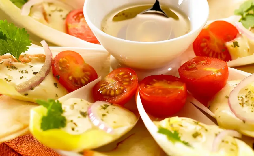 Chicorée-Birnen-Salat - So gelingt die perfekte Bitter-Süß-Balance