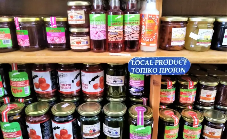 Co warto kupić na Korsyce? Unikalne smaki i pamiątki, które zachwycą