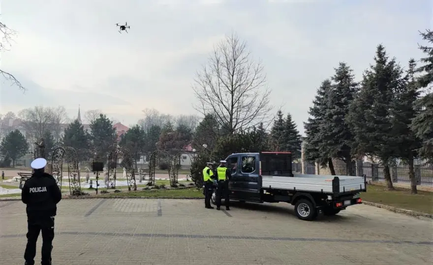 Dron policyjny - Jak wspiera akcje i co mówią aktualne przepisy?