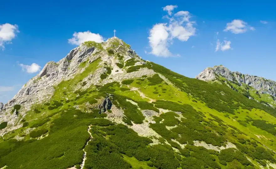 Ile trwa wejście na Giewont? Sprawdź, co może cię zaskoczyć