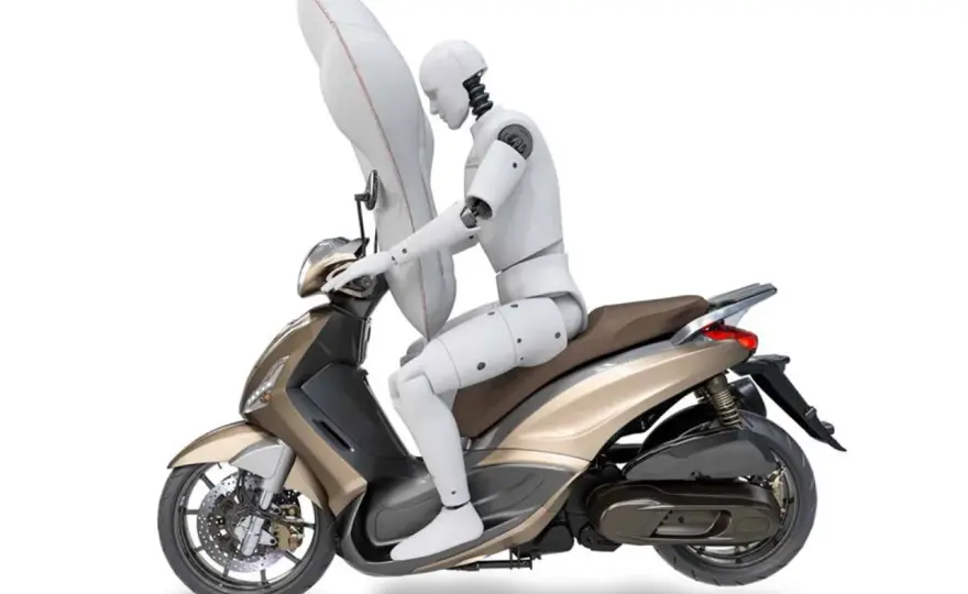¿Llevan airbag las motos? Tipos, precios y cuándo compensa