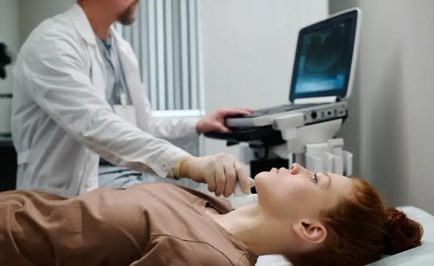 Jaki lekarz kieruje na badanie dopplera? Sprawdź, kto może pomóc