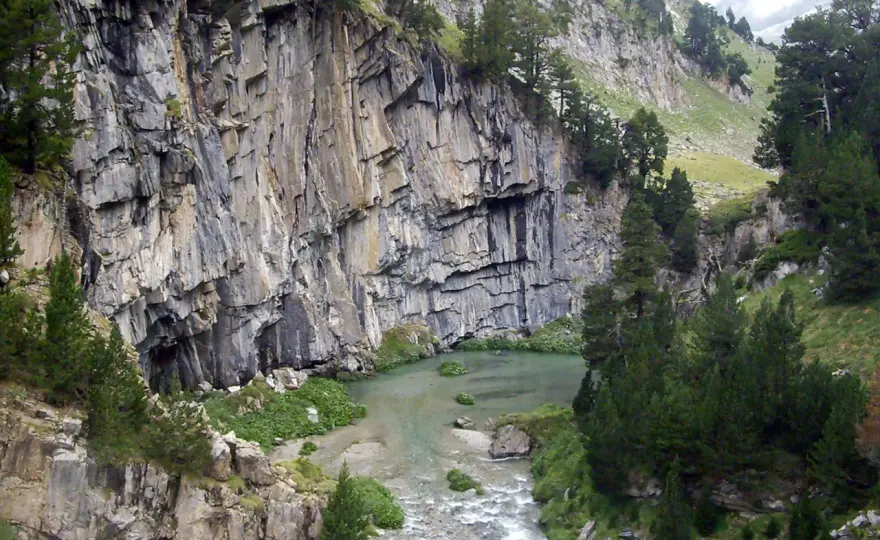 Forau de Aigualluts - Guía completa para una visita perfecta