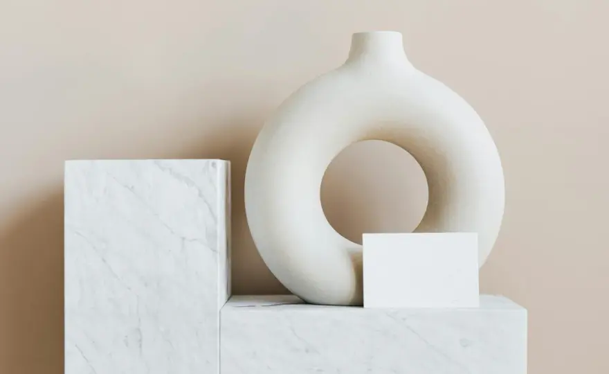 Minimalist Modern Art - How to Understand & Appreciate It