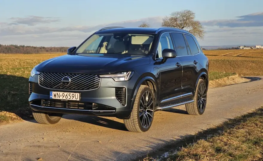 Volvo XC90 T8 - Czy ta hybryda ma sens? Sprawdź!