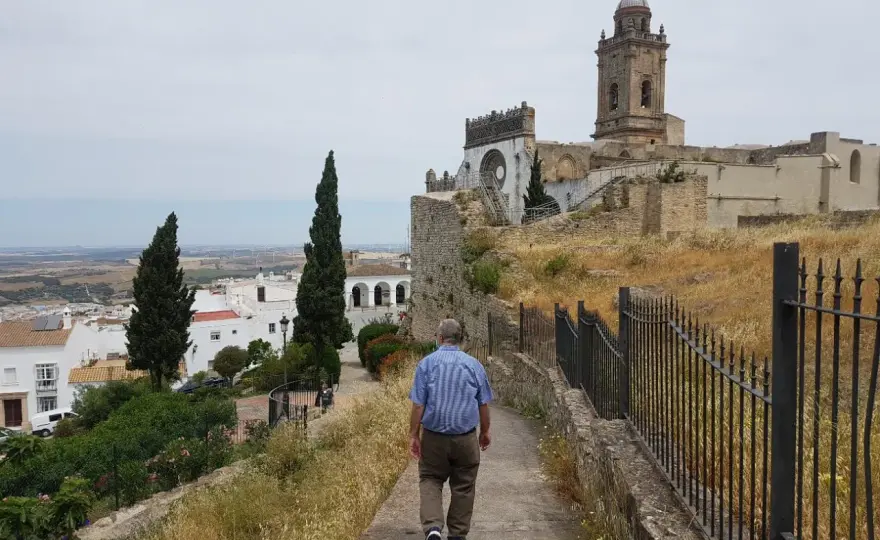 Cómo llegar a Medina Sidonia - Guía de transporte