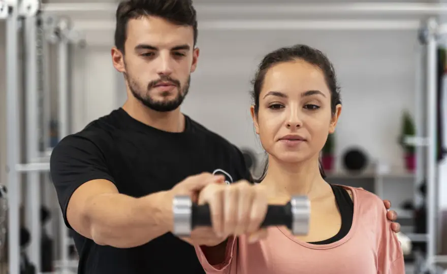 Trening fitness: Co to jest? Zacznij mądrze i zobacz efekty!