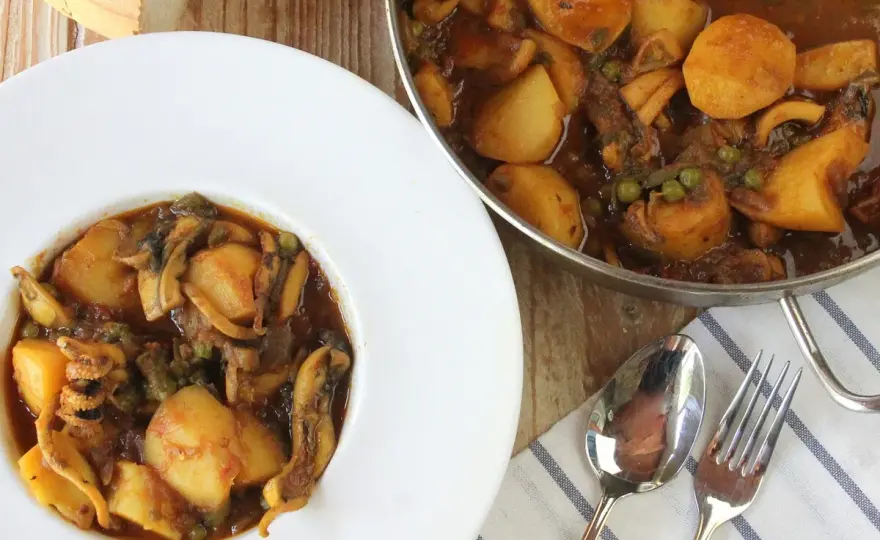 Papas con choco tiernas y sabrosas al estilo andaluz