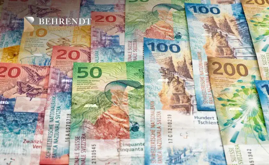 Kredyt frankowy mBank: Spłata CHF vs PLN Która opcja jest tańsza?