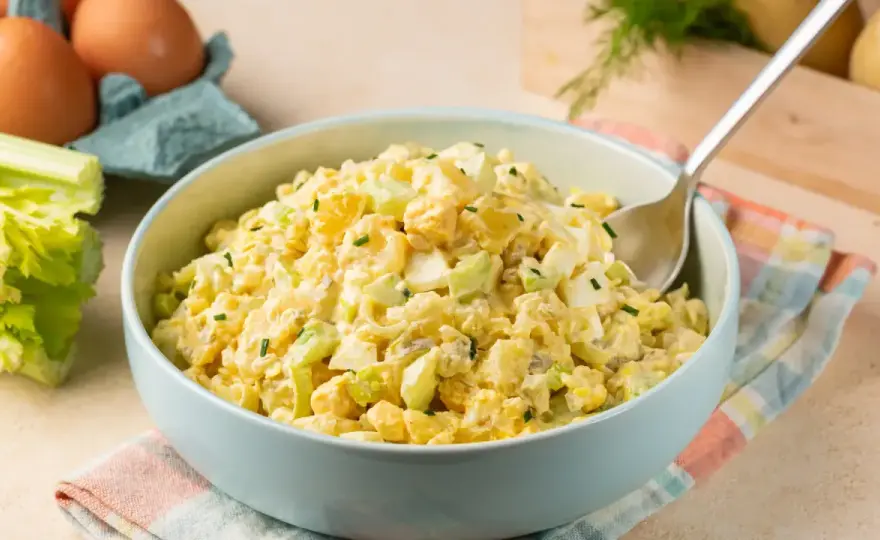 Ensalada de Apio y Manzana - Crujiente, Fresca y Perfecta