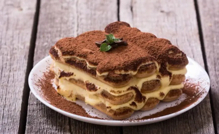 Tiramisu - Son histoire, ses origines et la recette parfaite