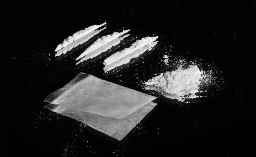 Amfetamina u kobiet: Jak niszczy zdrowie fizyczne i psychiczne?