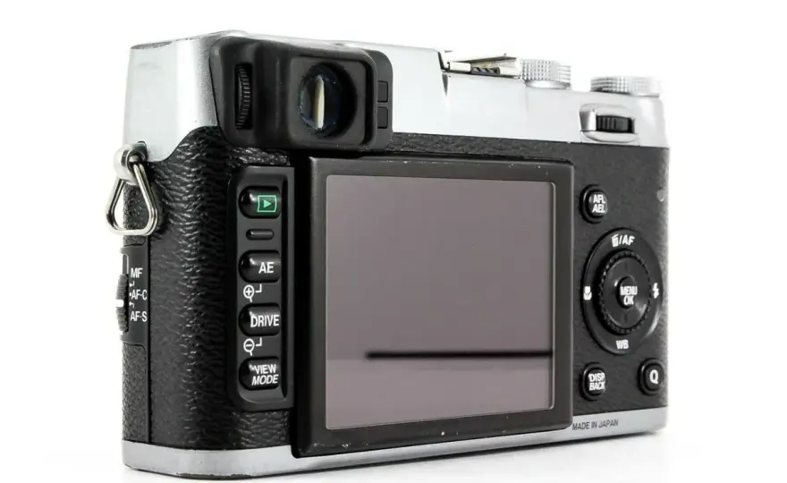 Fujifilm X100S - Czy ten klasyk nadal ma sens? Sprawdź przed zakupem