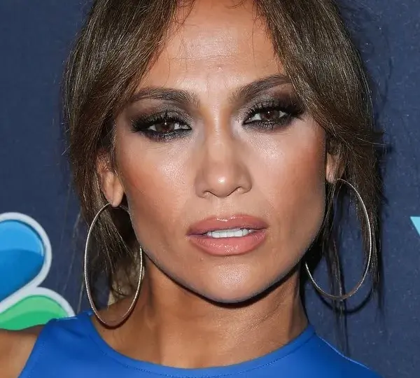 Ile lat ma Jennifer Lopez? Sprawdź jej wiek i niesamowitą karierę!