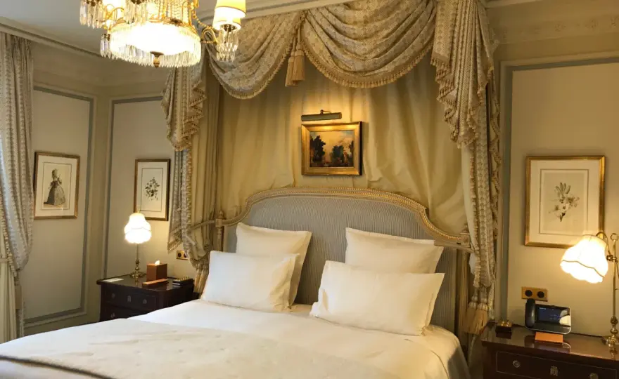 Ritz Paris: Legenda luksusu, historia i ceny