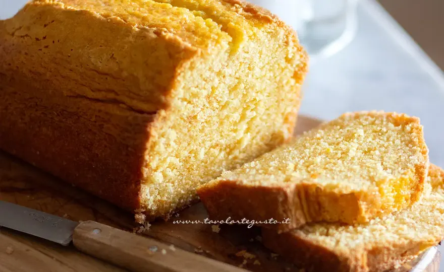 Plumcake soffice senza yogurt, la ricetta facile al limone