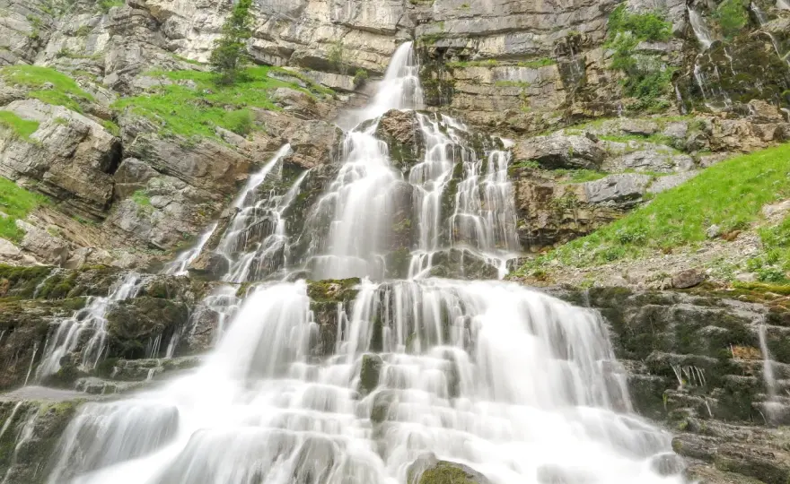 Wasserfälle Murnau: Dein perfekter Ausflug – 4 Top-Ziele!