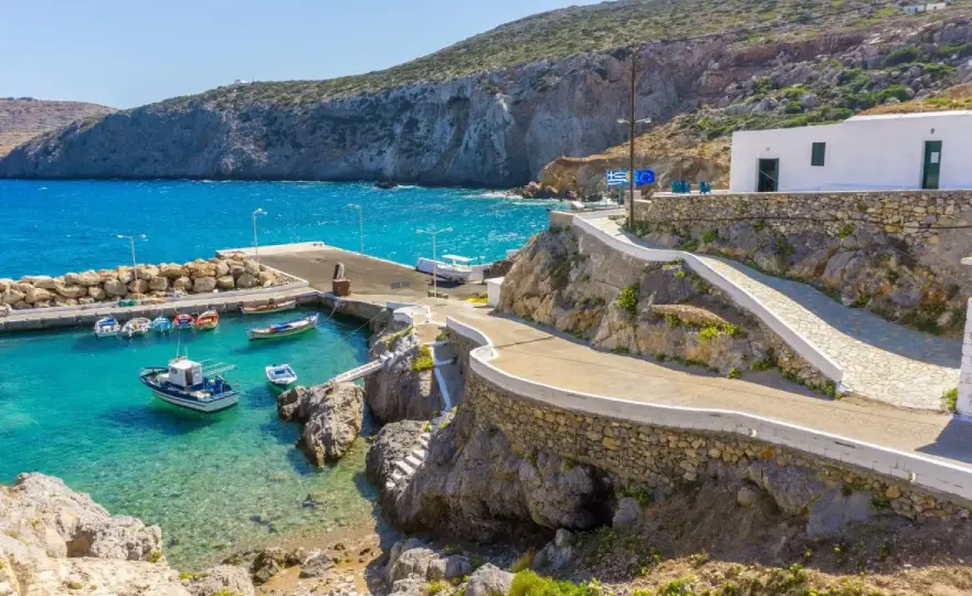 Antikythira - Wyspa ciszy i morza. Czy to Twój kierunek?