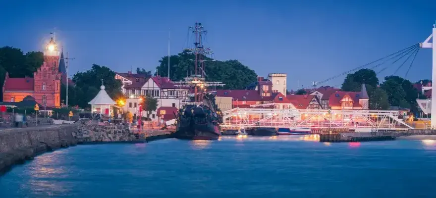 Ustka atrakcje: Odkryj najciekawsze miejsca, które musisz zobaczyć