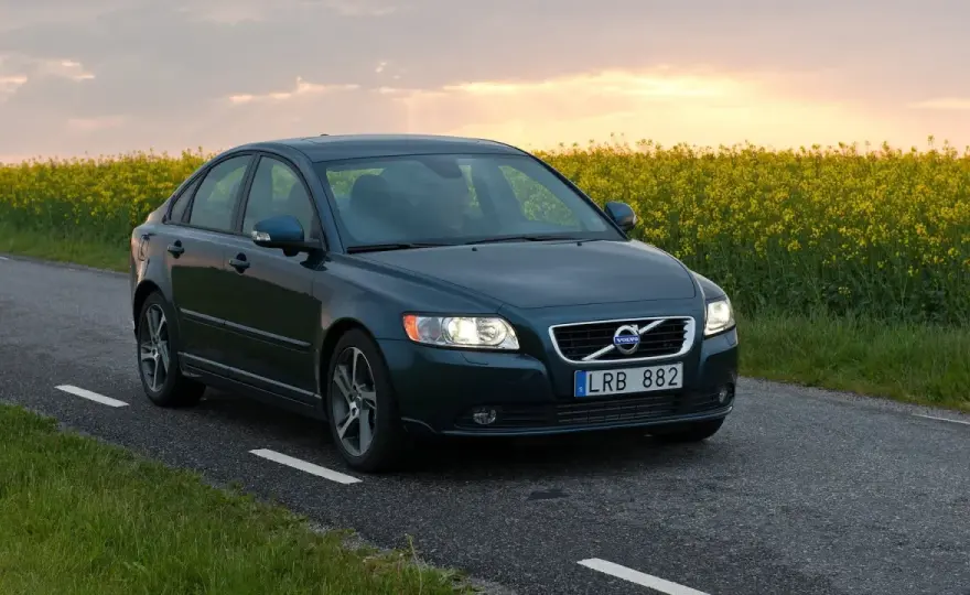Volvo S40 2.0 diesel - czy warto kupić? Analiza przed zakupem