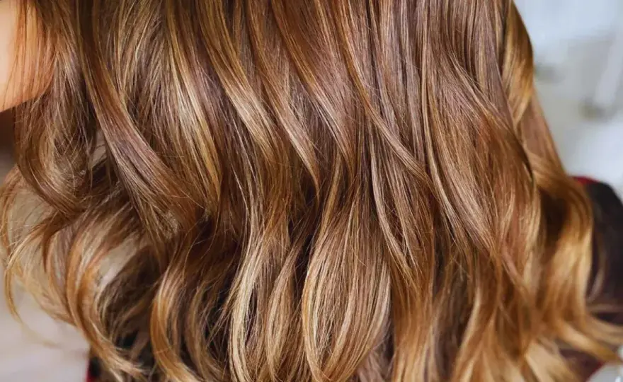 Mechas Rubias Naturales - Guía para un Color Perfecto
