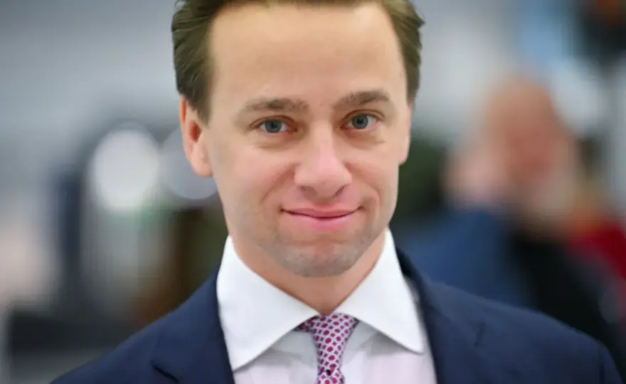 Krzysztof Bosak - kim jest i jakie ma znaczenie w polityce?