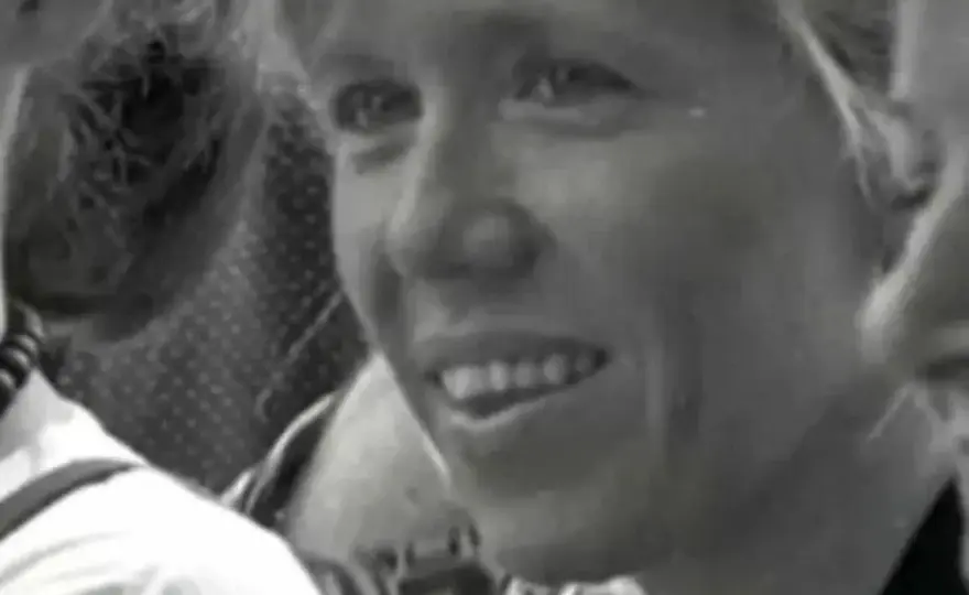 Brigitte Macron młodość - Prawda o jej metamorfozie i stylu