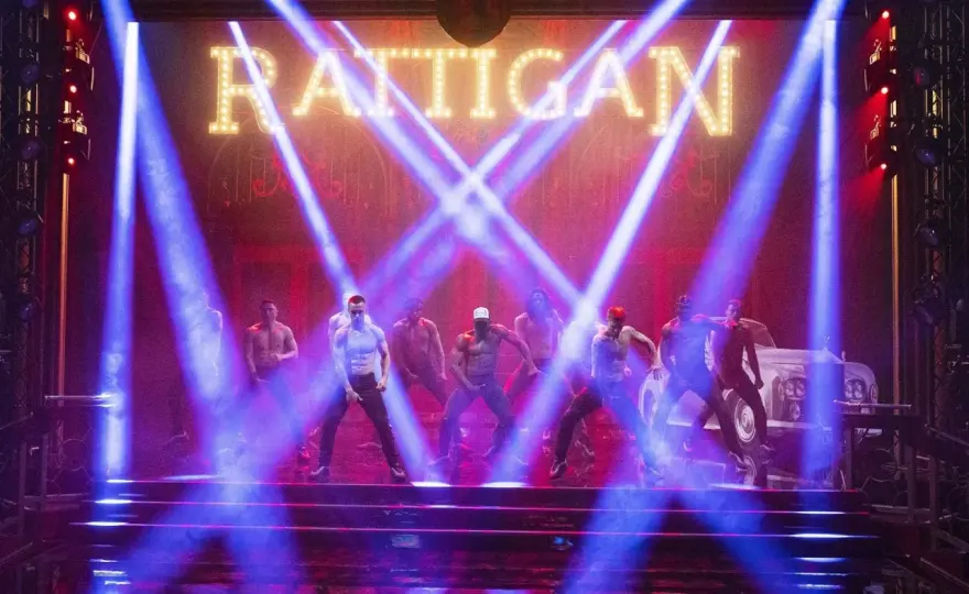 Magic Mike 1 - Czy to tylko taniec? Recenzja i analiza