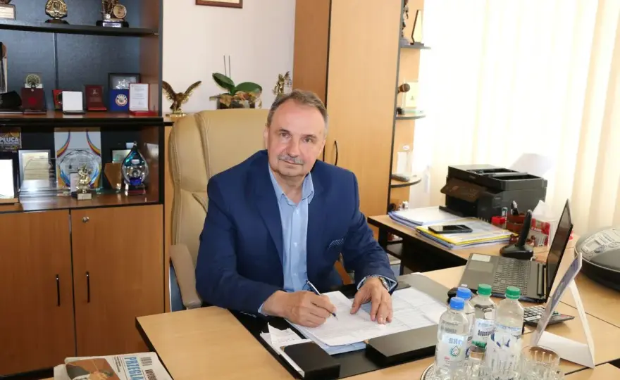 Jak zostać prezesem spółdzielni mieszkaniowej: kluczowe wymagania i wyzwania
