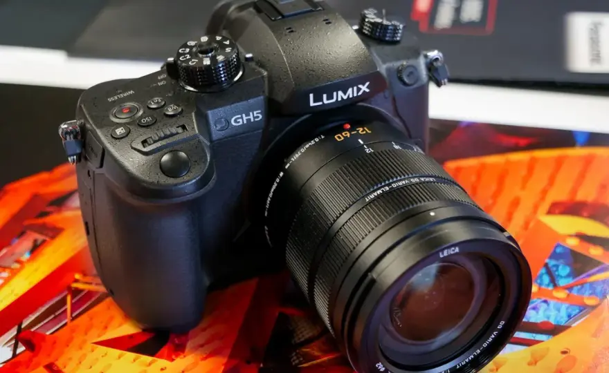 Najlepsze obiektywy do Panasonic GH5: Jak wybrać idealny do filmowania i fotografii