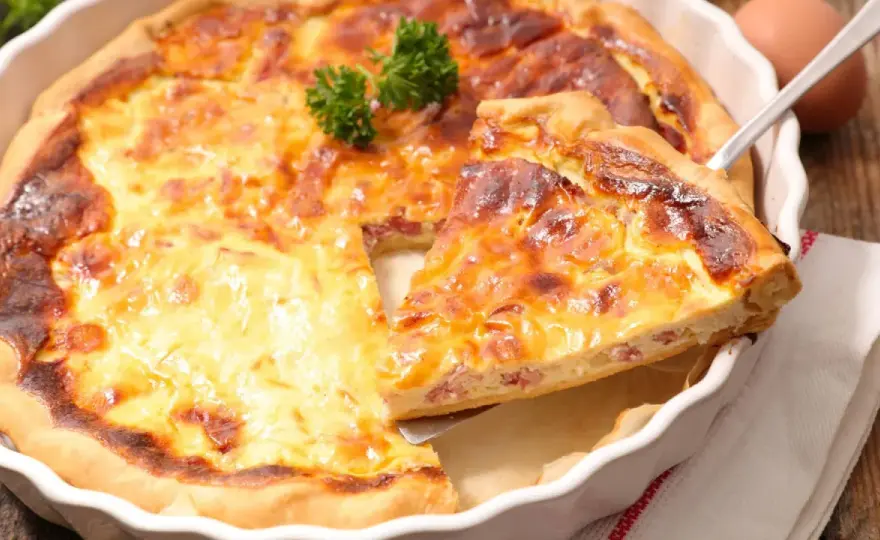 Quiche lorraine authentique - la recette simple et les bons gestes
