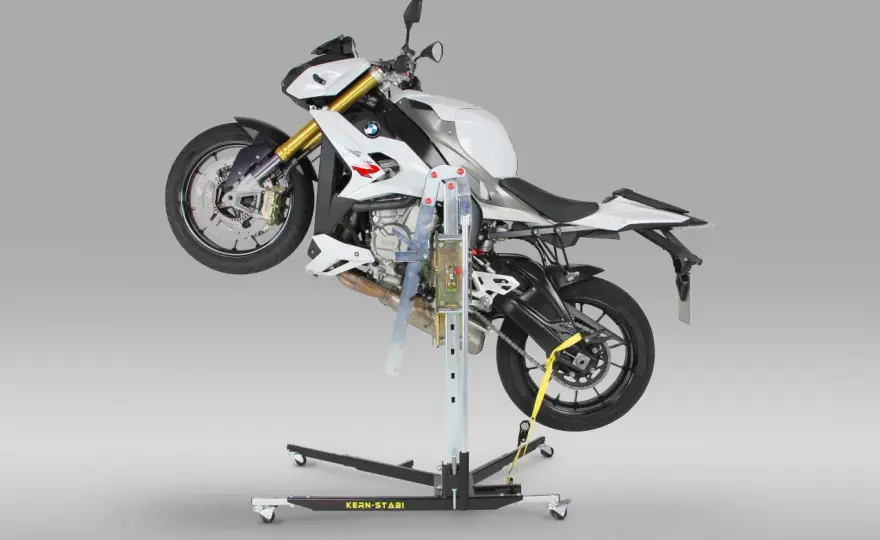 Podnośnik motocyklowy centralny - jak dobrać i używać?