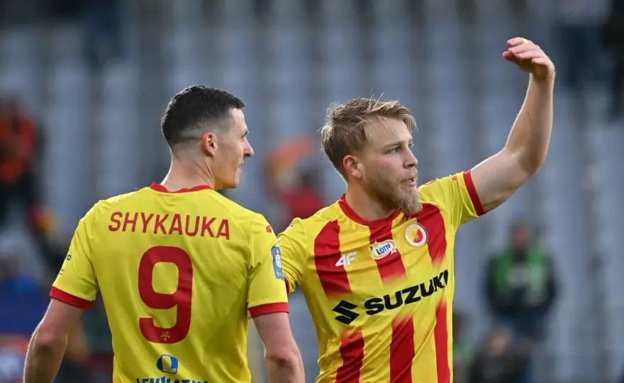 Zarobki piłkarzy Korony Kielce: od 5 do 54 tys. zł miesięcznie