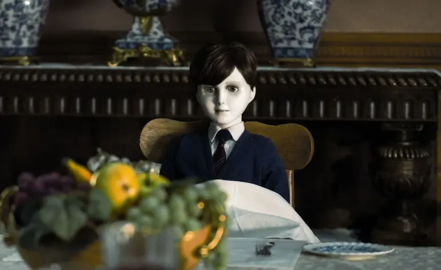The Boy (2016): Wyjaśnienie zakończenia i fabuły horroru
