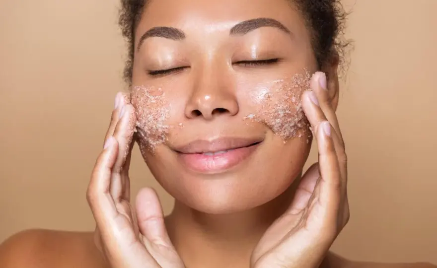 Peeling do twarzy - Jaki wybrać i jak stosować?