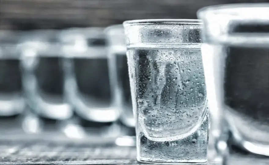 Czy legitymacja studencka wystarczy do kupna alkoholu? Sprawdź fakty