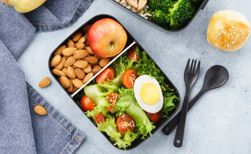 Co na obiad dietetycznego? Szybkie i zdrowe przepisy na lunch