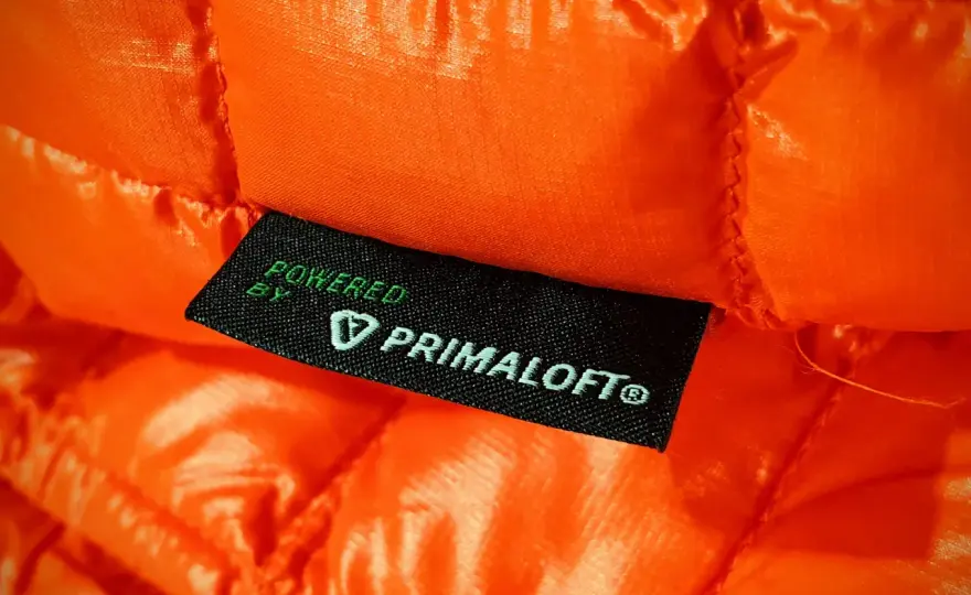 Primaloft - Co to? Jak działa? Wybierz idealną ocieplinę dla siebie
