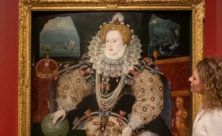Elizabeth I Portraits - Decoding Royal Power & Symbolism