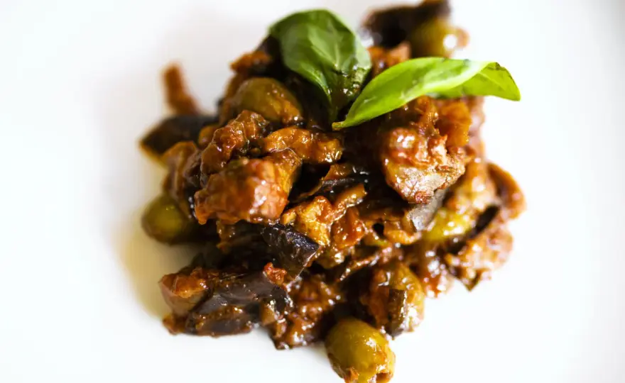 Caponata di pesce spada perfetta - Evita errori e bilancia sapori